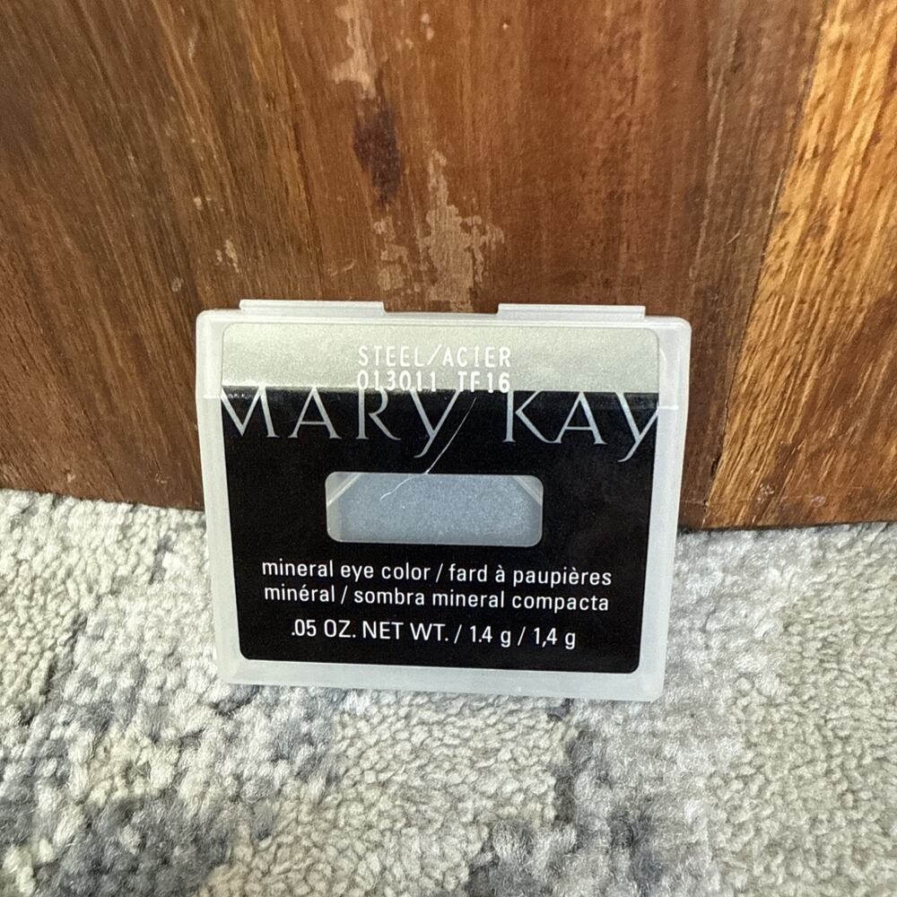 Mary Kay Mineral Eye Color: Steel New  0.16oz